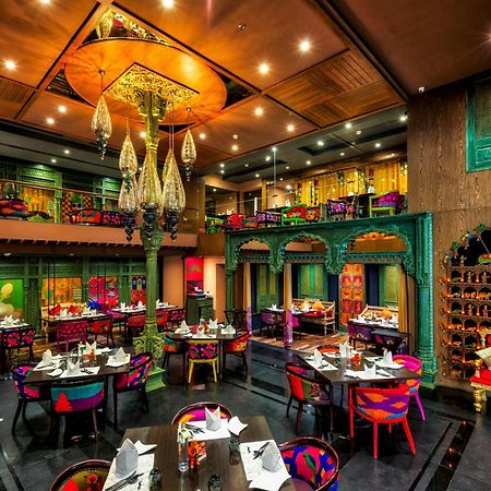 Grand Chennai By Grt Hotels Екстер'єр фото Interior of the restaurant