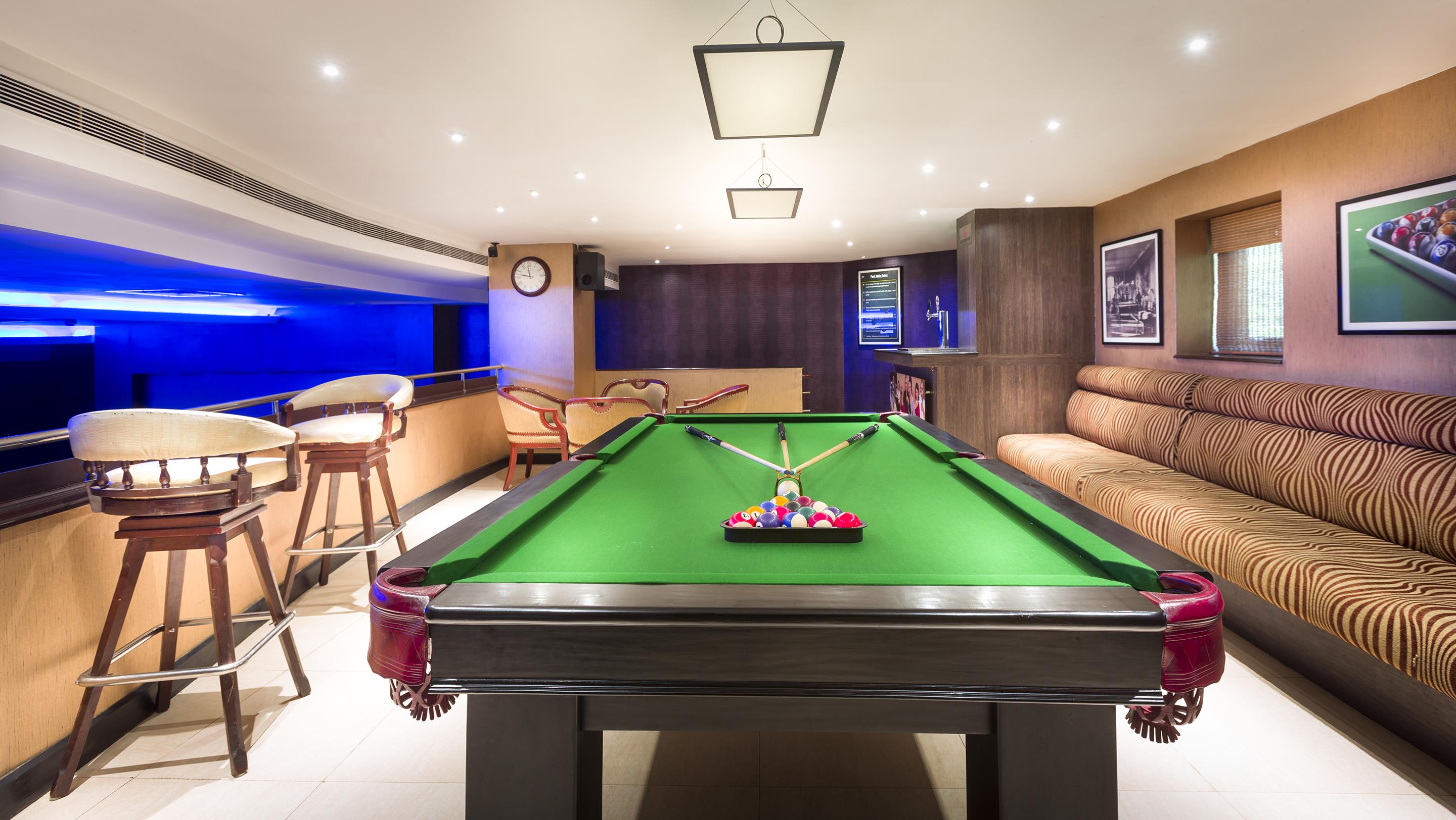 Grand Chennai By Grt Hotels Екстер'єр фото A pool table