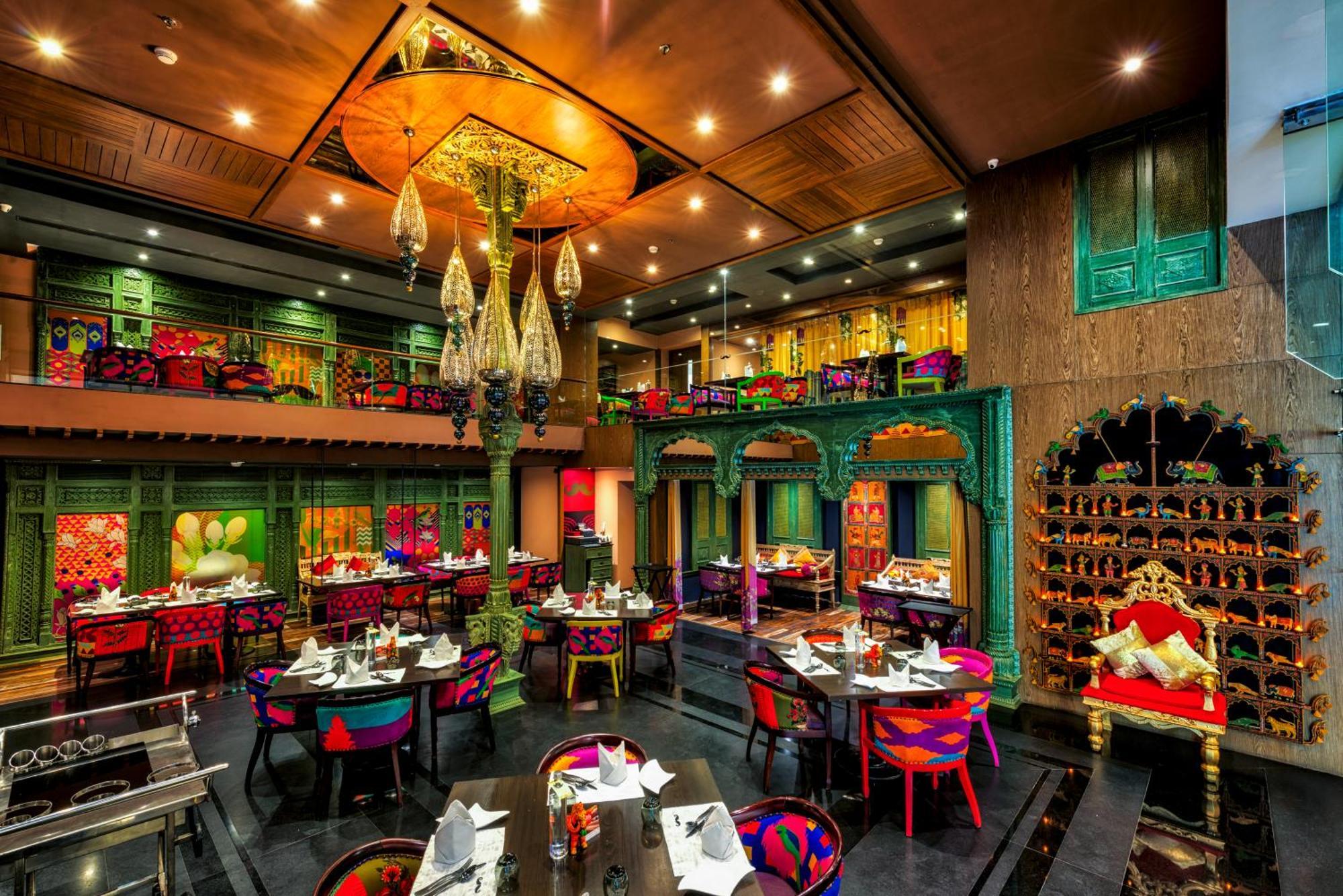 Grand Chennai By Grt Hotels Екстер'єр фото Interior of the restaurant